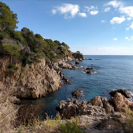 Calella Golfet Sobremar カレリャ・デ・パラフルジェリ
